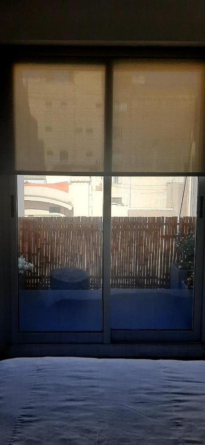 Moderno Departamento Con Balcon En Recoleta Apartment *